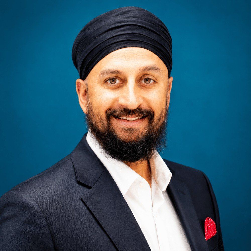 Dr. Anmol Kapoor